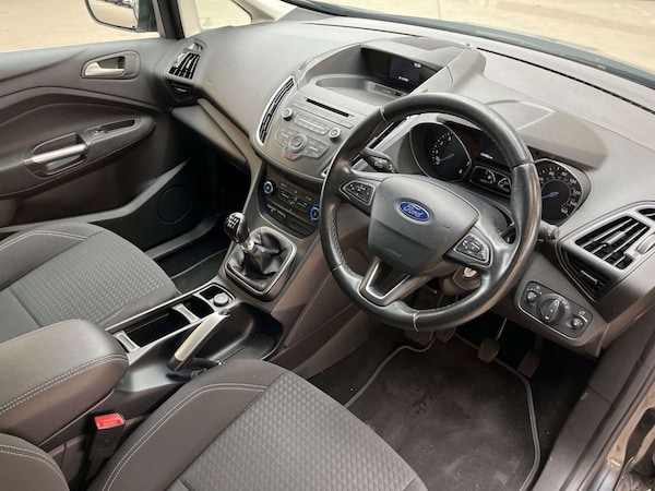 Used Ford C-Max 2015 for sale - 76236061: Photo 5