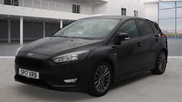 Used Ford Focus 2017 for sale - 76234317: Photo 2