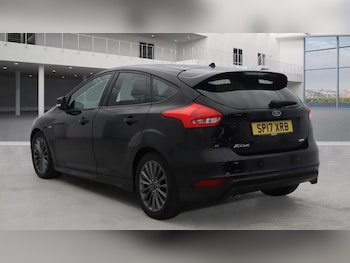 Used Ford Focus 2017 for sale - 76234317: Photo