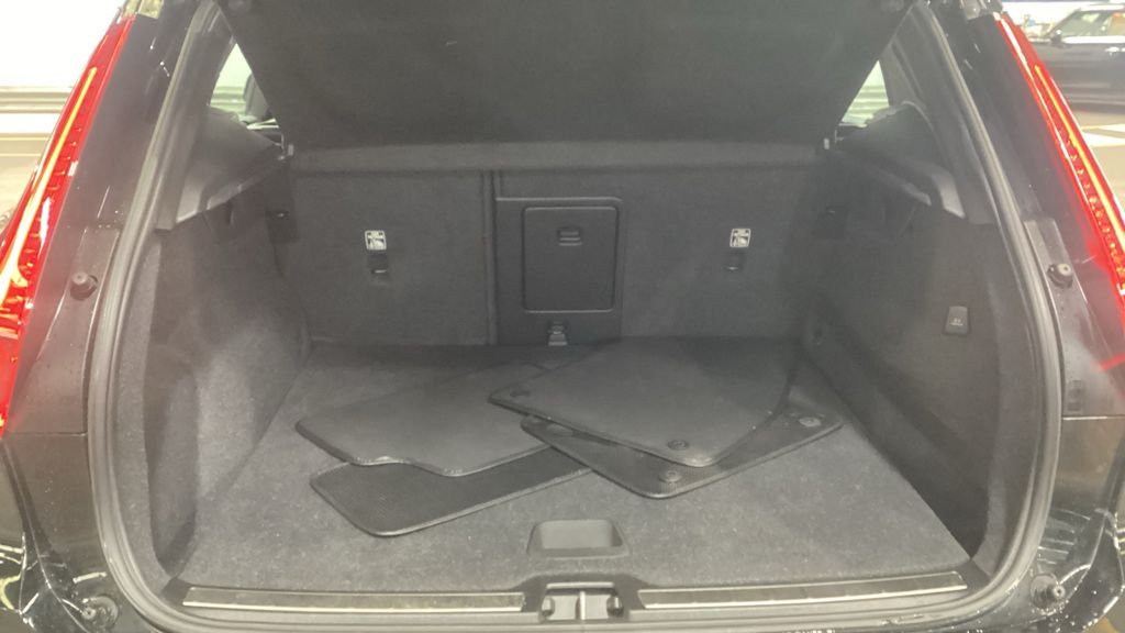 Used Volvo XC40 2020 for sale - 76632449: Photo 13