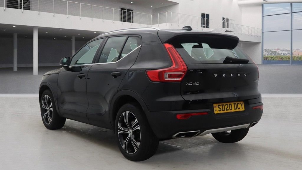 Used Volvo XC40 2020 for sale - 76632449: Photo 3