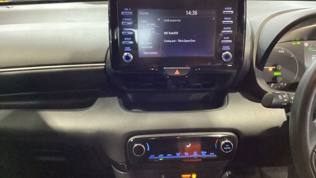 Used Toyota Yaris 2023 for sale - 76724553: Photo 11