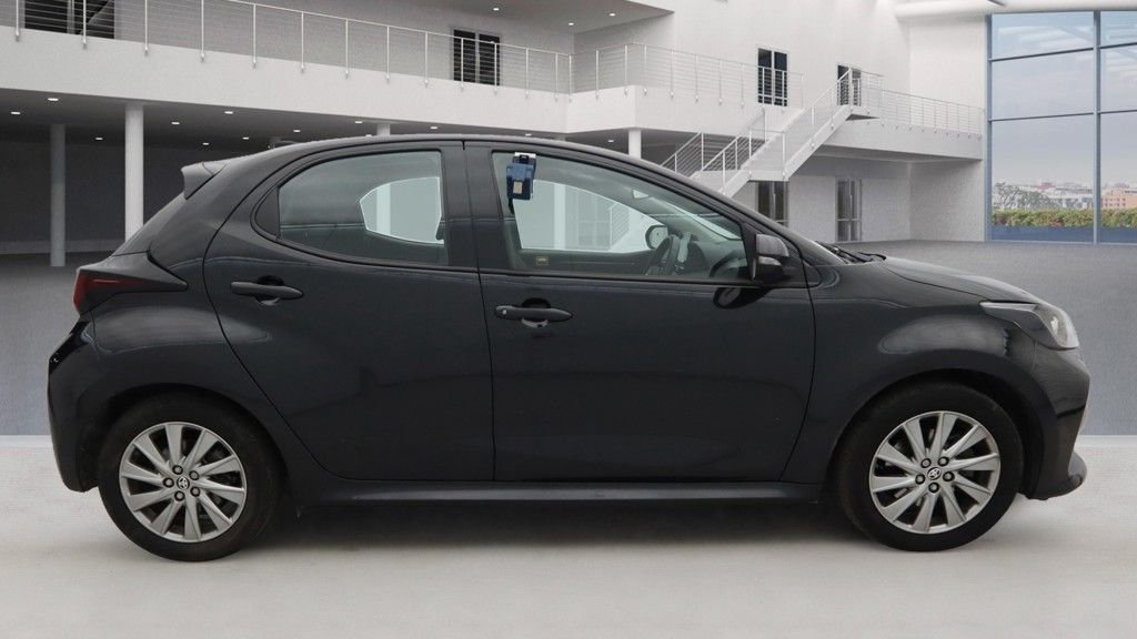 Used Toyota Yaris 2023 for sale - 76724553: Photo 5