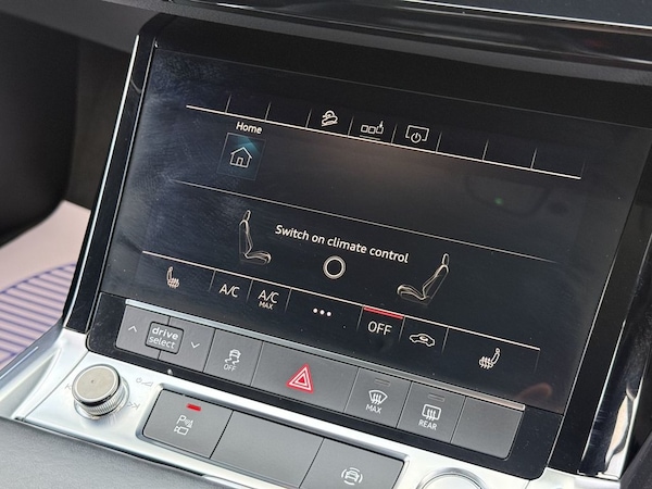 Used Audi e-tron 2020 for sale - 76234378: Photo 32