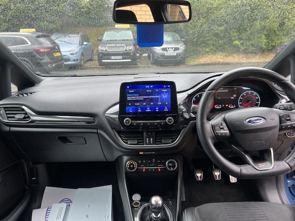 Used Ford Fiesta 2018 for sale - 76234342: Photo 11