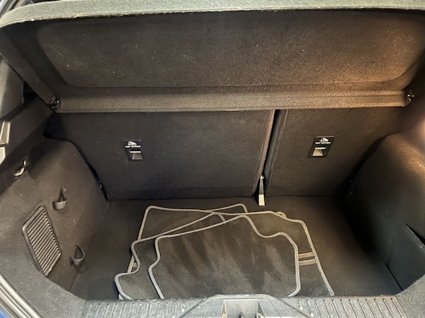 Used Ford Fiesta 2018 for sale - 76234342: Photo 19