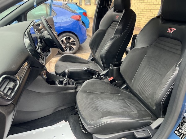 Used Ford Fiesta 2018 for sale - 76234342: Photo 21