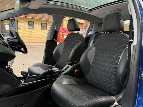 Used Peugeot 2008 2019 for sale - 76234398: Photo 17