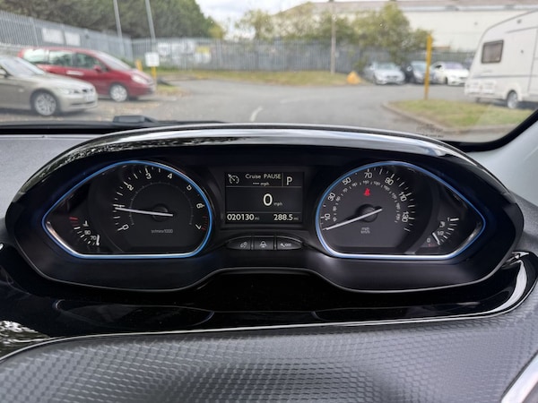 Used Peugeot 2008 2019 for sale - 76234398: Photo 32