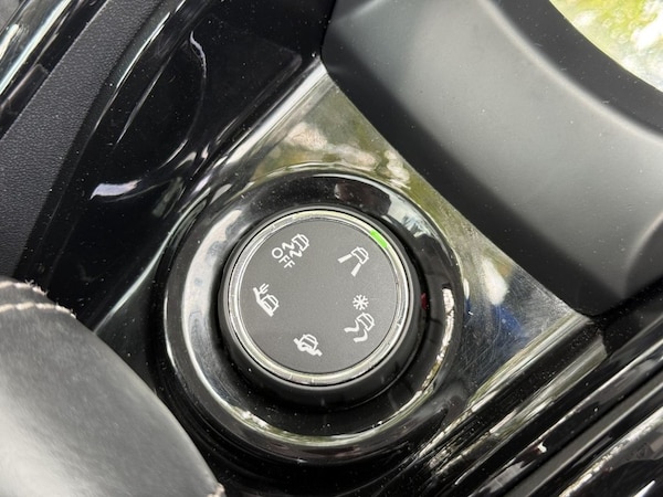 Used Peugeot 2008 2019 for sale - 76234398: Photo 37
