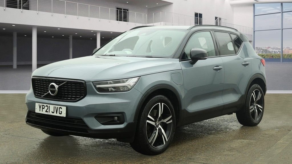 Used Volvo XC40 2021 for sale - 77302765: Photo 2