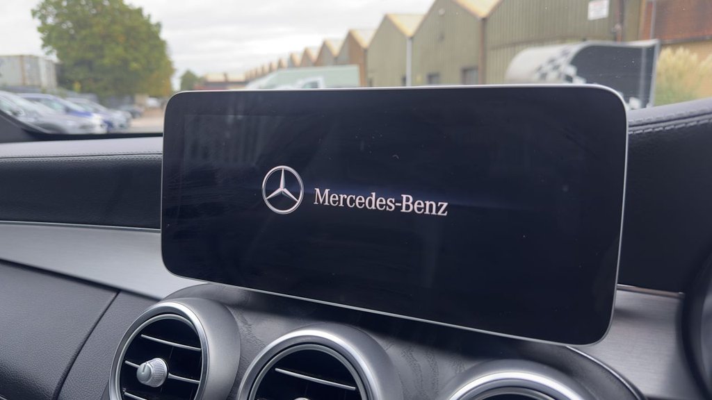Used Mercedes-Benz C Class 2019 for sale - 76286137: Photo 17
