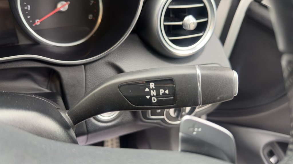 Used Mercedes-Benz C Class 2019 for sale - 76286137: Photo 32