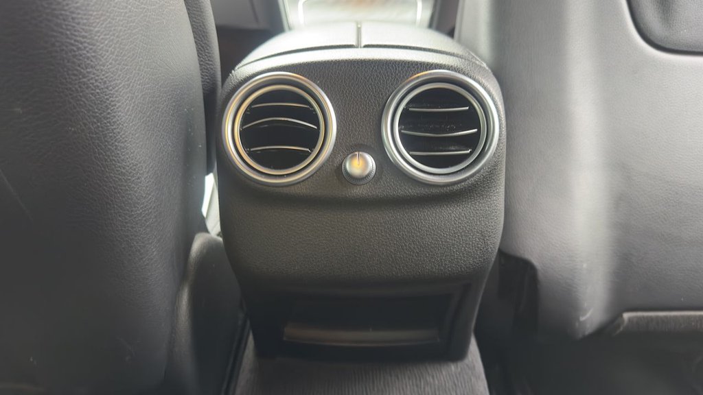 Used Mercedes-Benz C Class 2019 for sale - 76286137: Photo 33