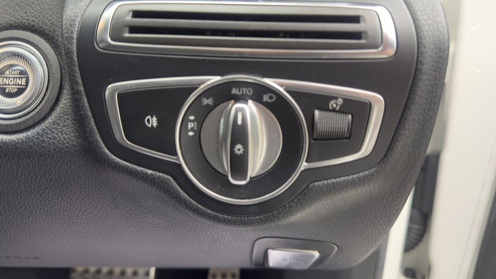 Used Mercedes-Benz C Class 2019 for sale - 76286137: Photo 36