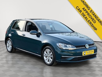 Used Volkswagen Golf 2017 for sale - 78330041: Photo