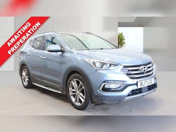Used Hyundai Santa Fe 2017 for sale - 79695710: Photo