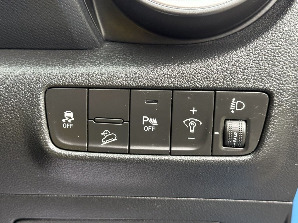 Used Hyundai KONA 2021 for sale - 77805880: Photo 24