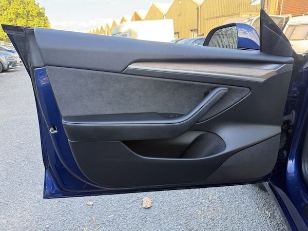 Used Tesla Model 3 2021 for sale - 76234334: Photo 18