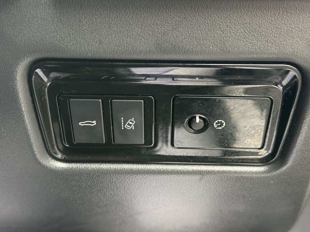 Used Jaguar XE 2017 for sale - 78082673: Photo 19