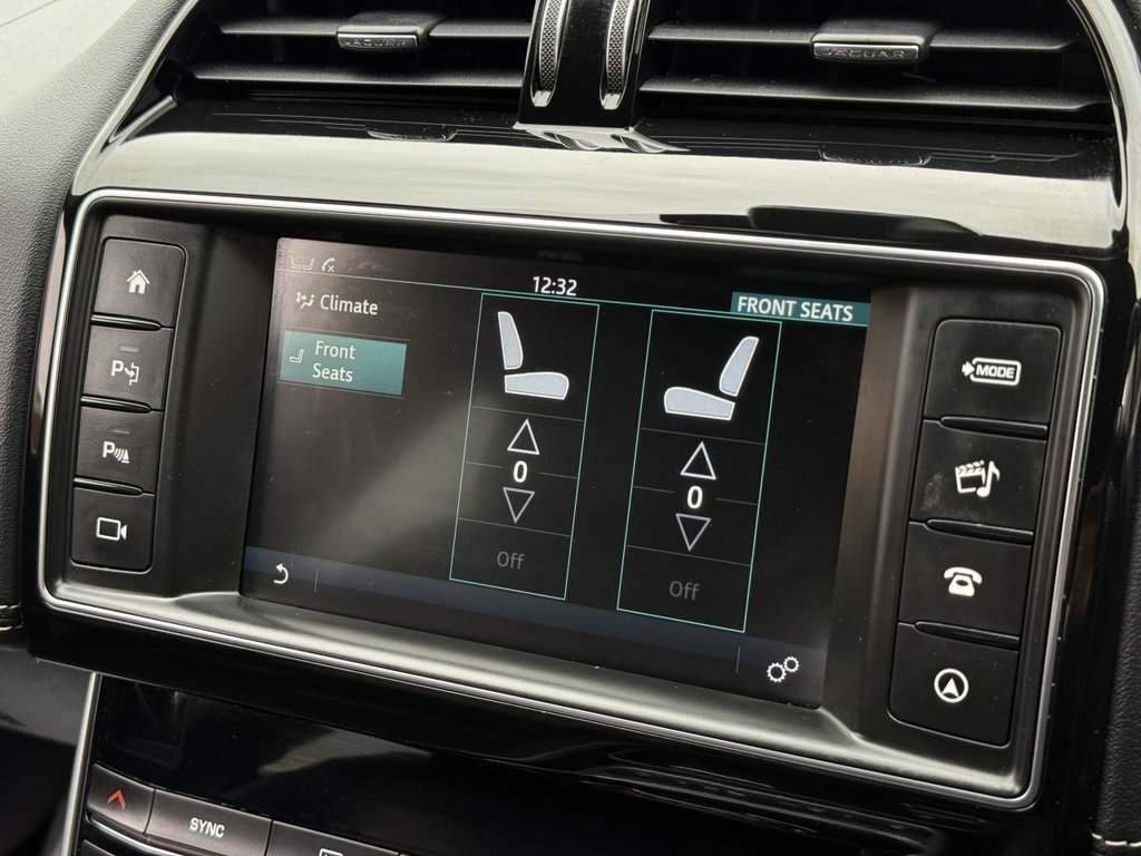 Used Jaguar XE 2017 for sale - 78082673: Photo 31