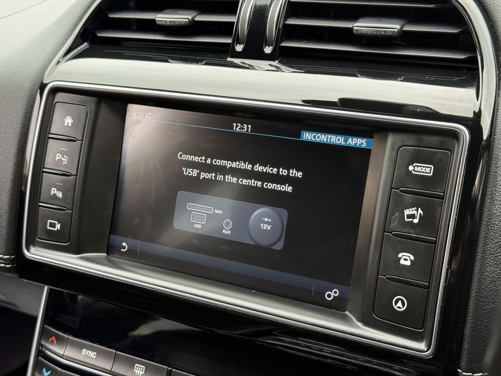 Used Jaguar XE 2017 for sale - 78082673: Photo 35