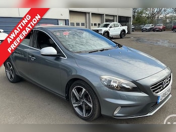 Used Volvo V40 2016 for sale - 78082384: Photo