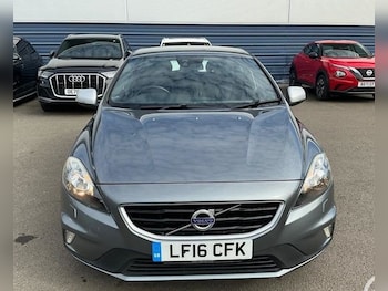 Used Volvo V40 2016 for sale - 78082384: Photo