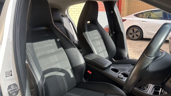 Used Mercedes-Benz GLA 2018 for sale - 76234271: Photo 11