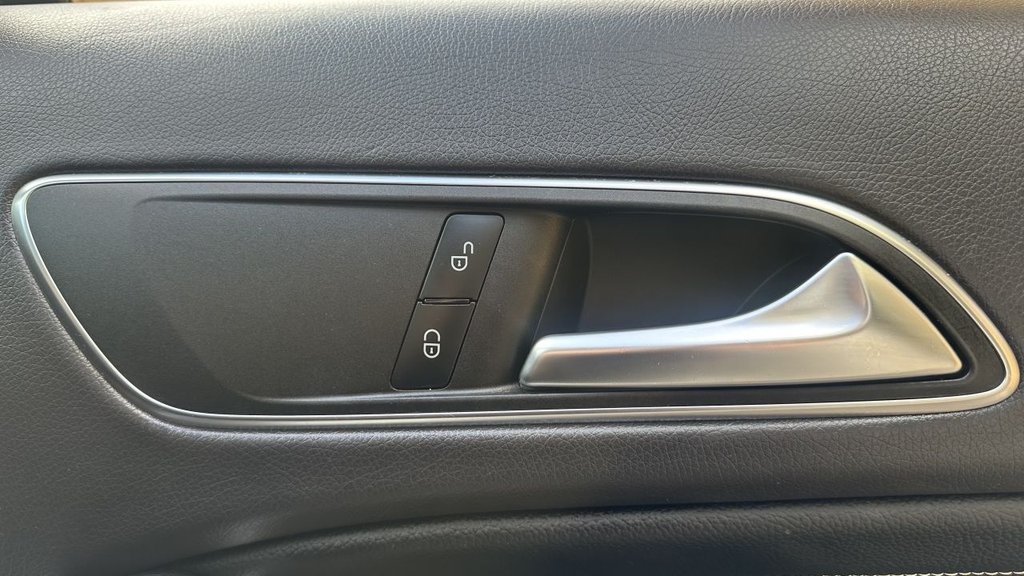 Used Mercedes-Benz GLA 2018 for sale - 76234271: Photo 24