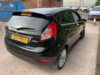 Used Ford Fiesta 2016 for sale - 76234364: Photo