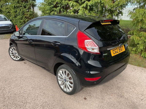 Used Ford Fiesta 2016 for sale - 76234364: Photo 4