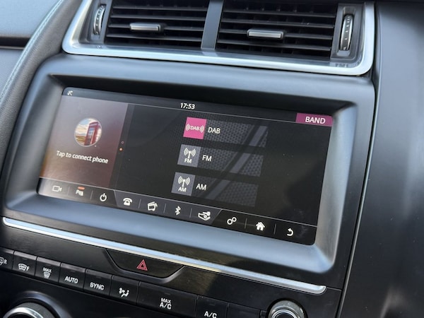 Used Jaguar E-Pace 2019 for sale - 76234412: Photo 31