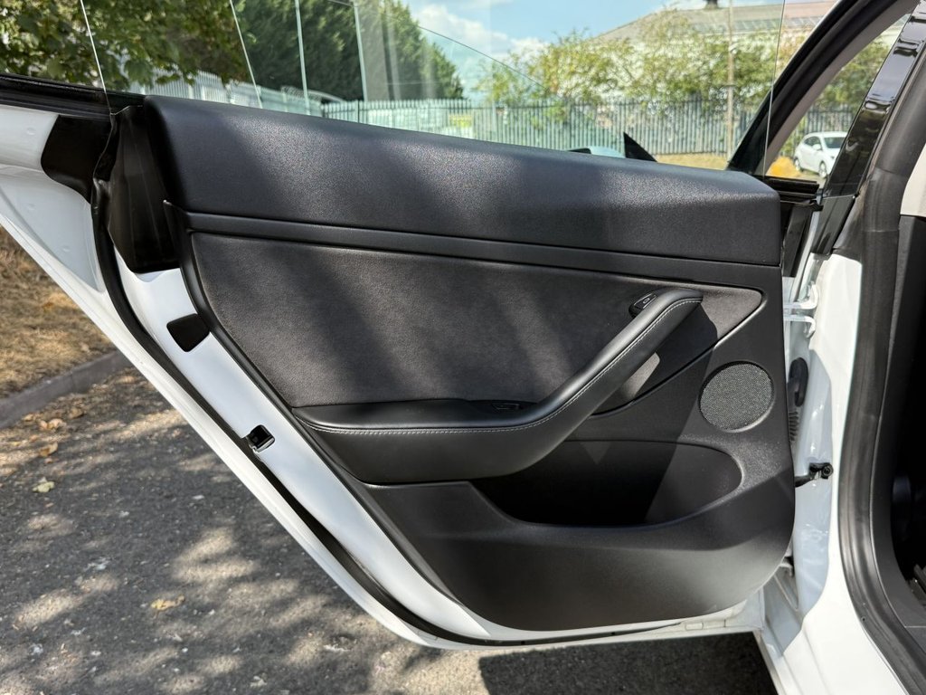 Used Tesla Model 3 2021 for sale - 76582100: Photo 20