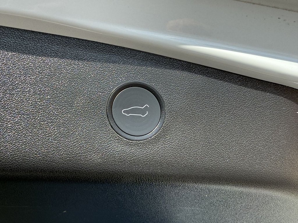 Used Tesla Model 3 2021 for sale - 76582100: Photo 33