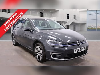 Used Volkswagen Golf 2020 for sale - 77009621: Photo