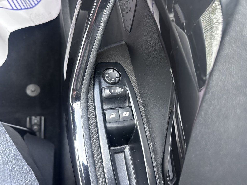 Used Peugeot 208 2017 for sale - 76751181: Photo 25