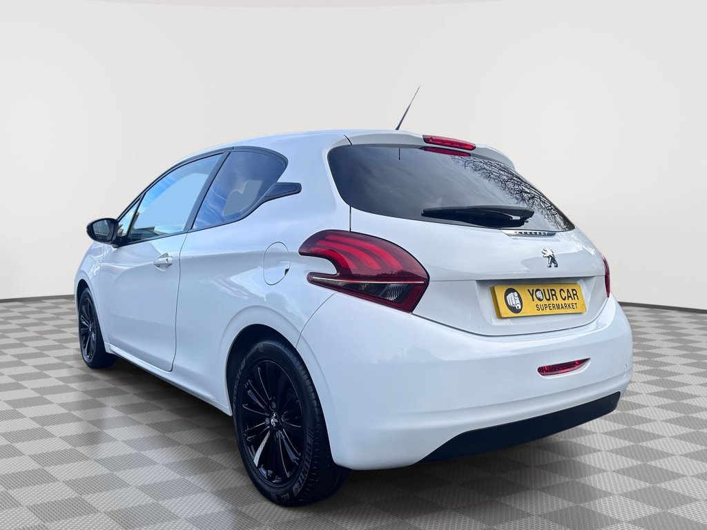 Used Peugeot 208 2017 for sale - 76751181: Photo 8