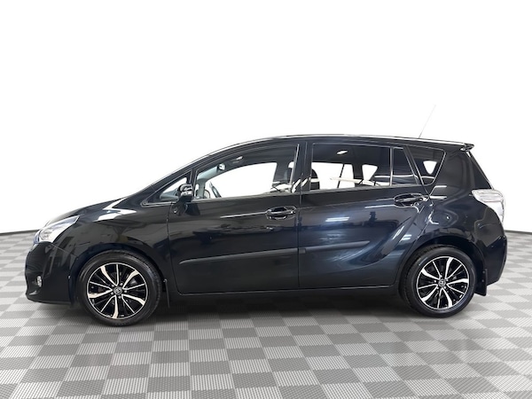 Used Toyota Verso 2017 for sale - 76234355: Photo 5
