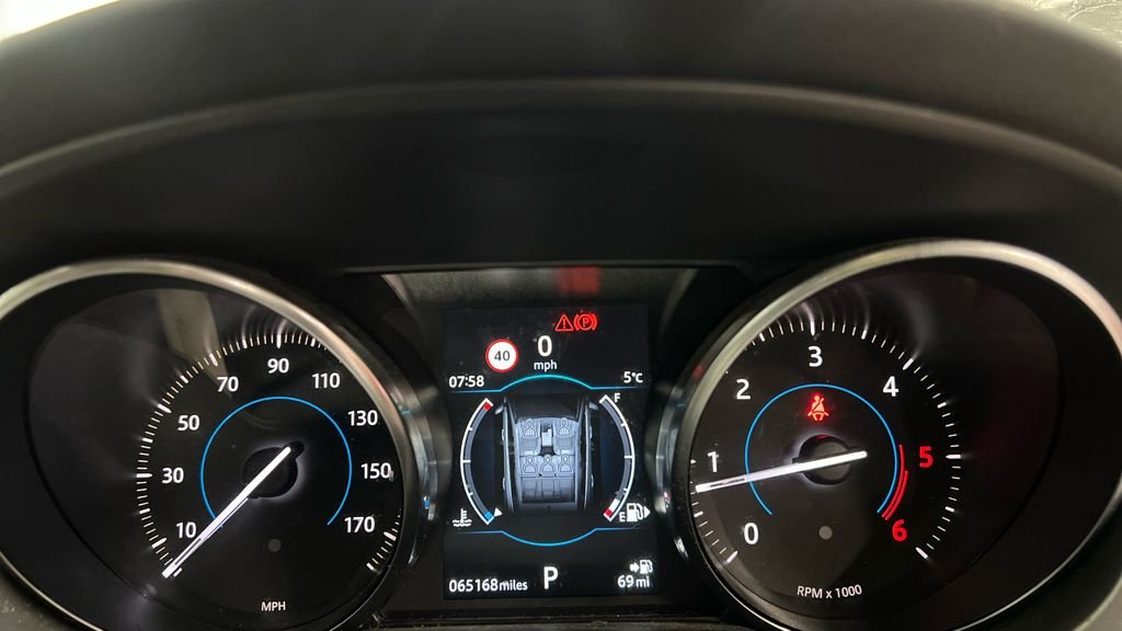 Used Jaguar F-Pace 2018 for sale - 76698624: Photo 10