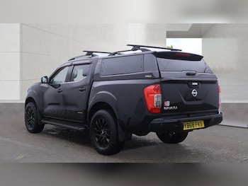 Used Nissan Navara 2018 for sale - 79423102: Photo