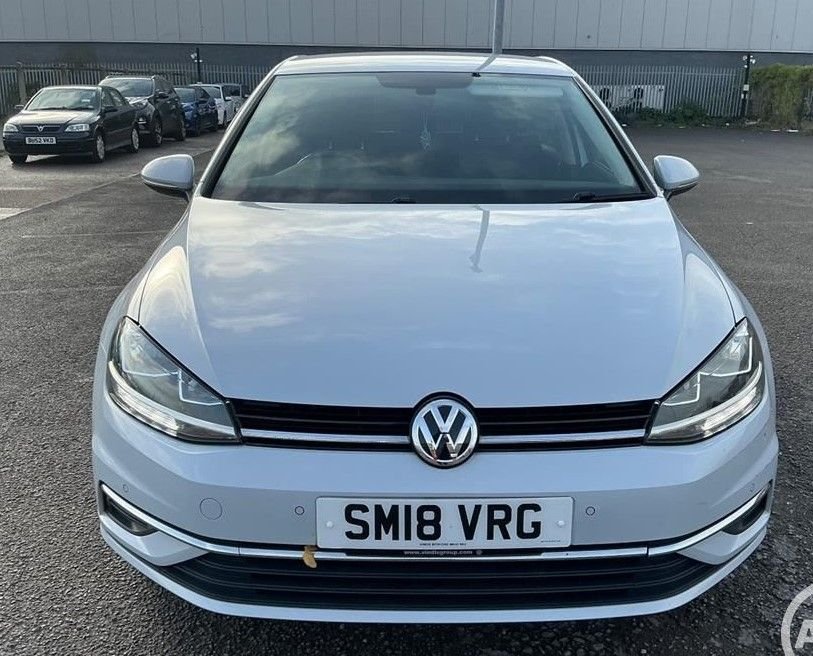Used Volkswagen Golf 2018 for sale - 76470572: Photo 2