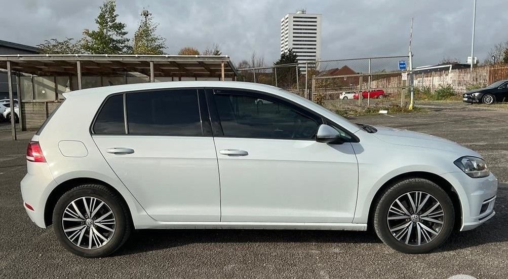 Used Volkswagen Golf 2018 for sale - 76470572: Photo 4