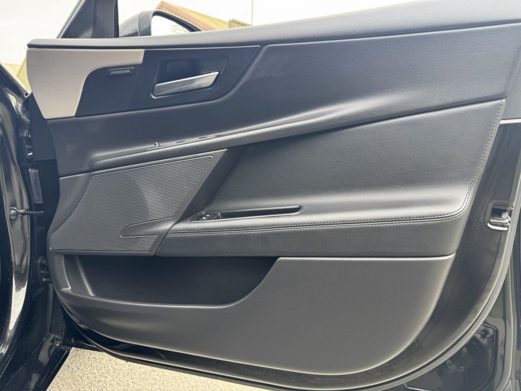 Used Jaguar XE 2016 for sale - 77806063: Photo 17