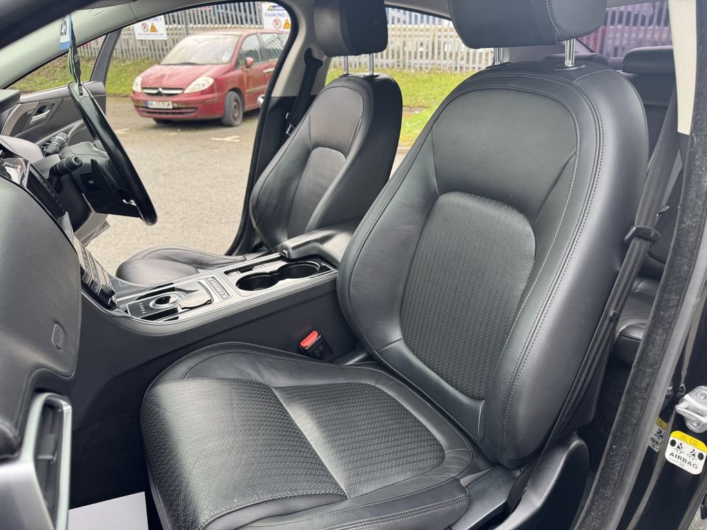 Used Jaguar XE 2016 for sale - 77806063: Photo 21