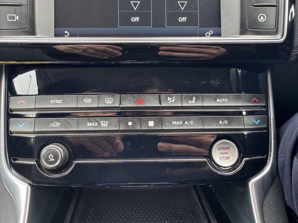 Used Jaguar XE 2016 for sale - 77806063: Photo 29