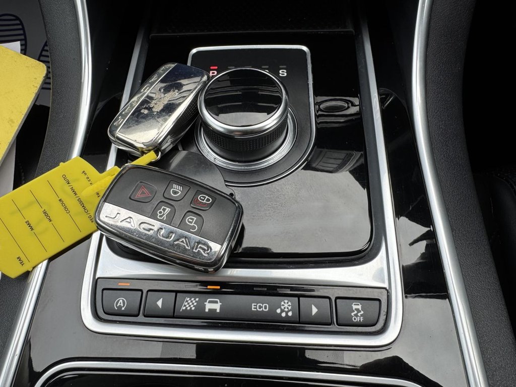Used Jaguar XE 2016 for sale - 77806063: Photo 38