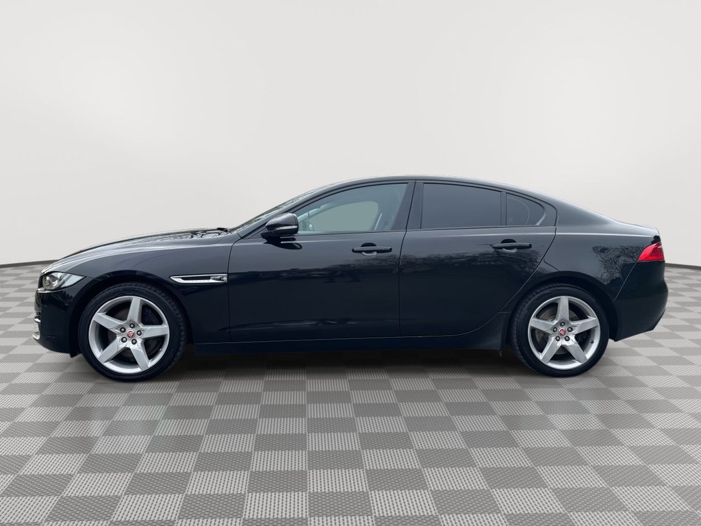 Used Jaguar XE 2016 for sale - 77806063: Photo 5