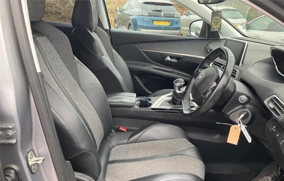 Used Peugeot 3008 2017 for sale - 76291591: Photo 4