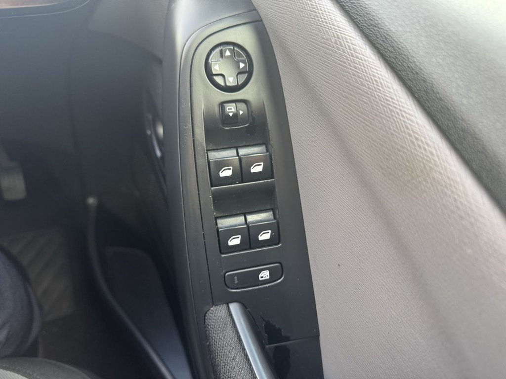 Used Citroen C4 Picasso 2014 for sale - 77806172: Photo 28